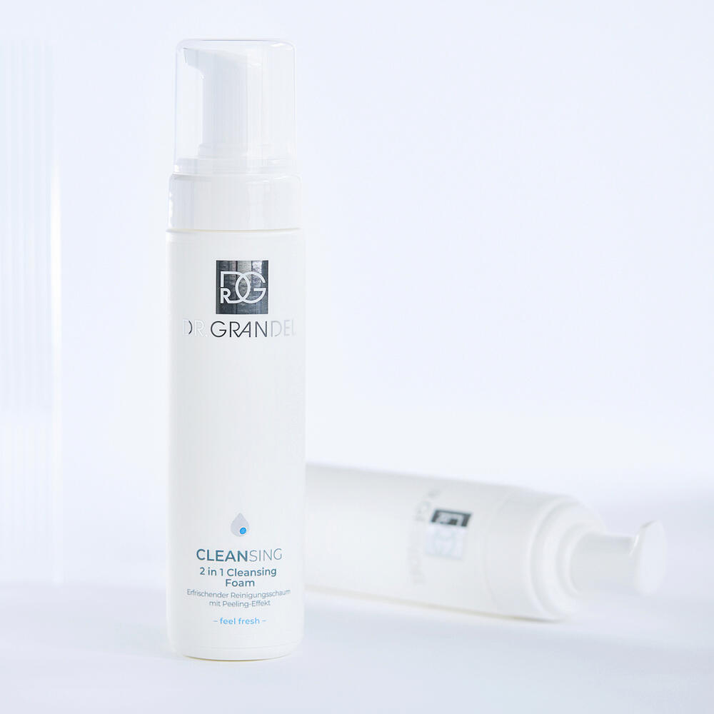 Dr. Grandel 2 in 1 Cleansing Foam textura
