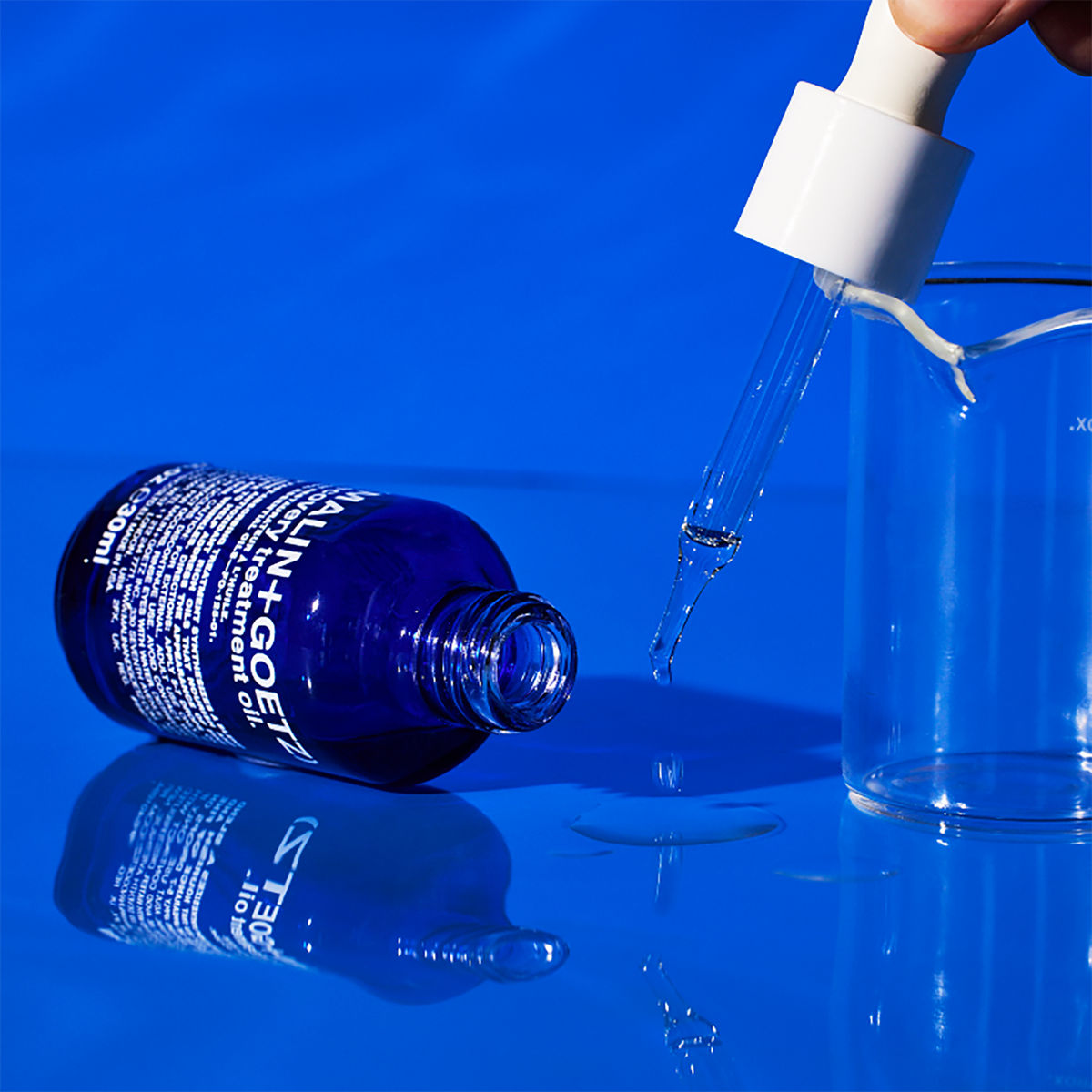 Malin+Goetz Recovery Treatment Oil ambiente pipeta