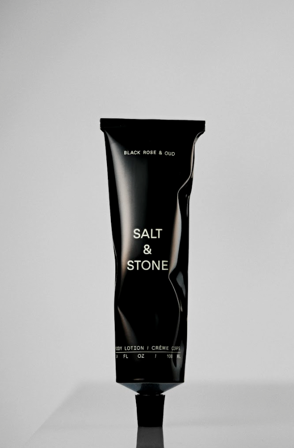 Salt & Stone Hand Cream - Black Rose & Oud 60ml ambiente