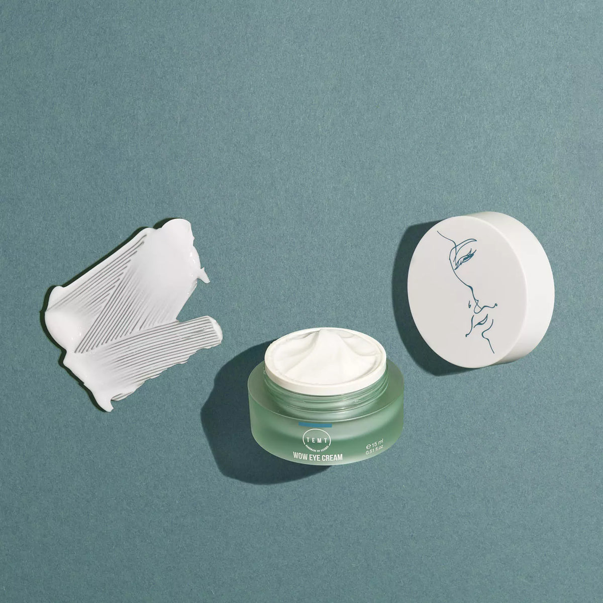 WOW Eye Cream 15 ml ambiente 1