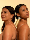 Alpha-H Firming Peptide Body Oil dos modelos con el frasco