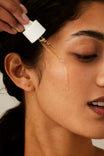 Alpha-H Vitamin C Serum aplicación del sérum con pipeta