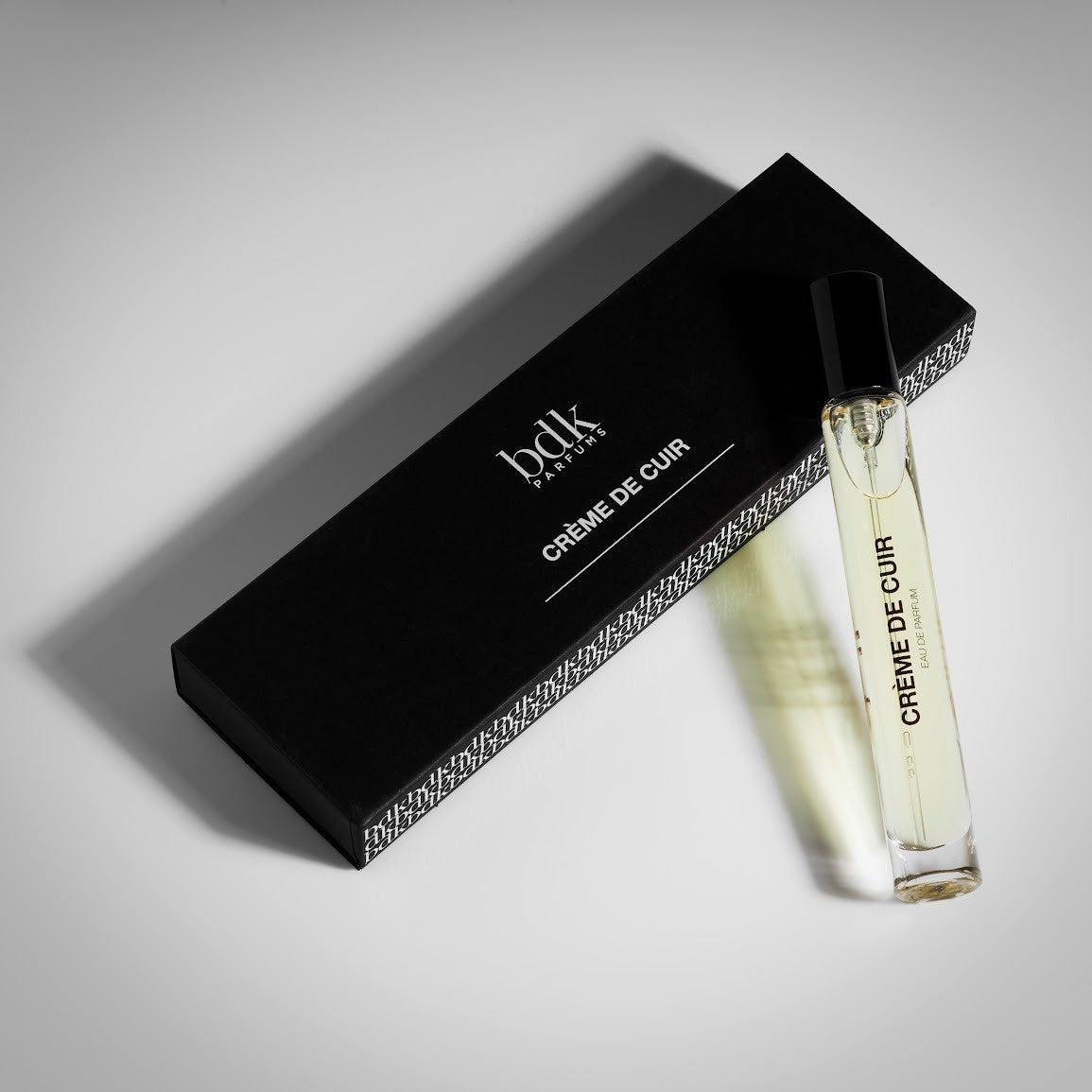 BDK Parfums Eau de Parfum - Crème De Cuir muestra ambiente