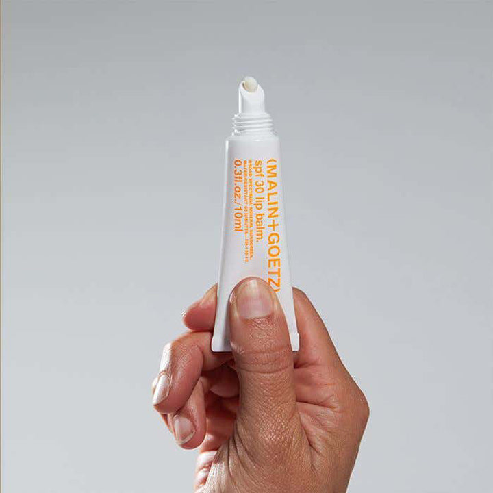 Malin+Goetz Lip Balm SPF30 ambiente