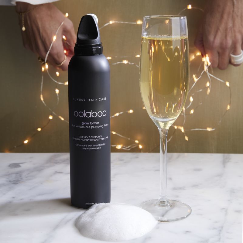 Oolaboo Glam Former Plumping Foam con espuma y champán