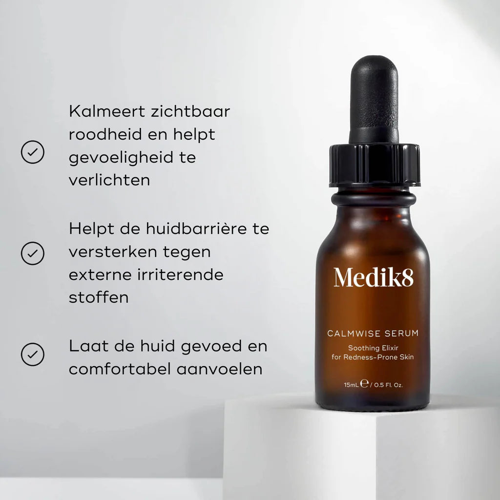 Medik8 Calmwise Serum 15ml frasco con beneficios