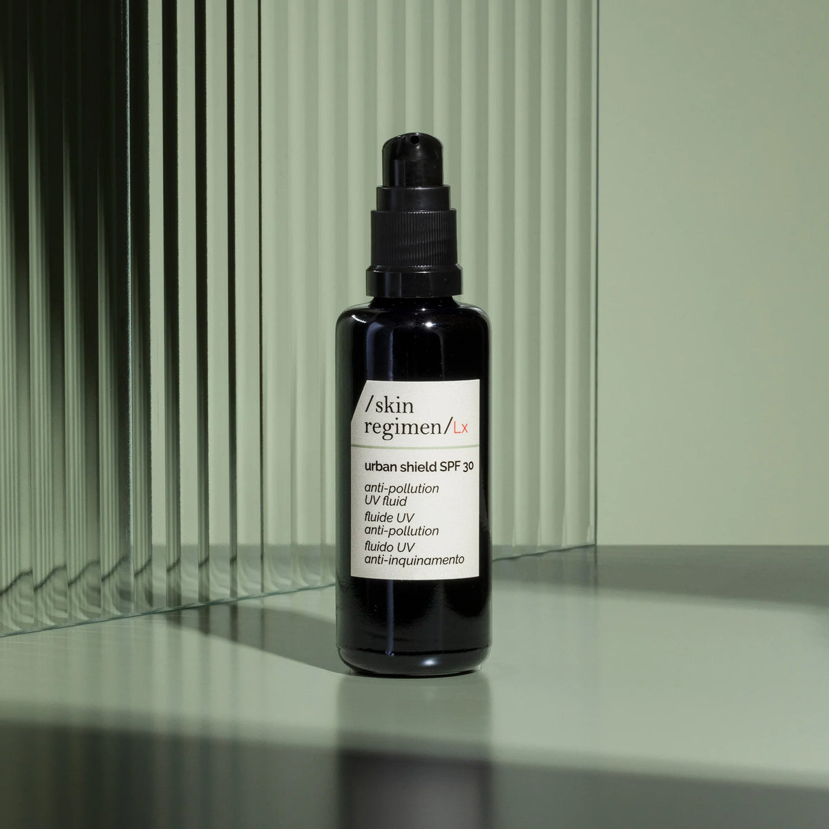 Comfort Zone Skin Regimen Lx Urban Shield SPF 30 ambiente